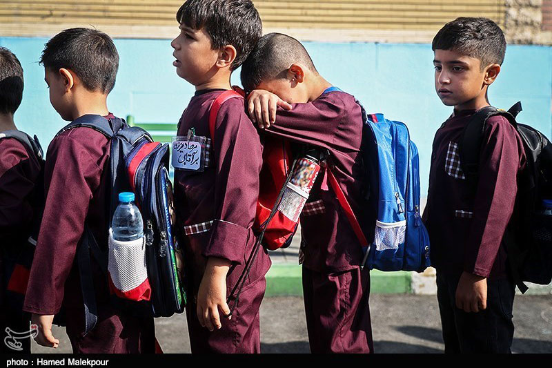 چگونه کودکان را درباره آزارجنسی آگاه کنیم؟ + شیوه رفتار با کودک آزاردیده