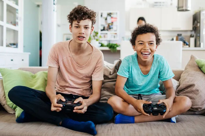 تاثیرات مثبت و منفی بازی های ویدئویی بر نوجوانان