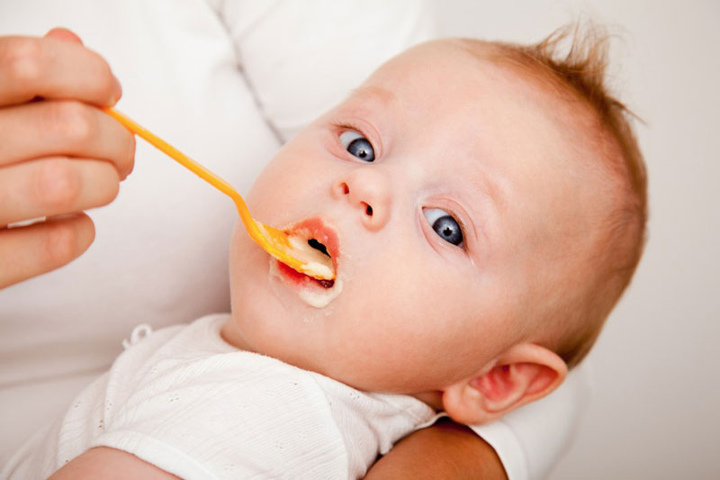 چگونه کودک را از شیر بگیریم؟ + سن مناسب از شیر گرفتن بچه + تست